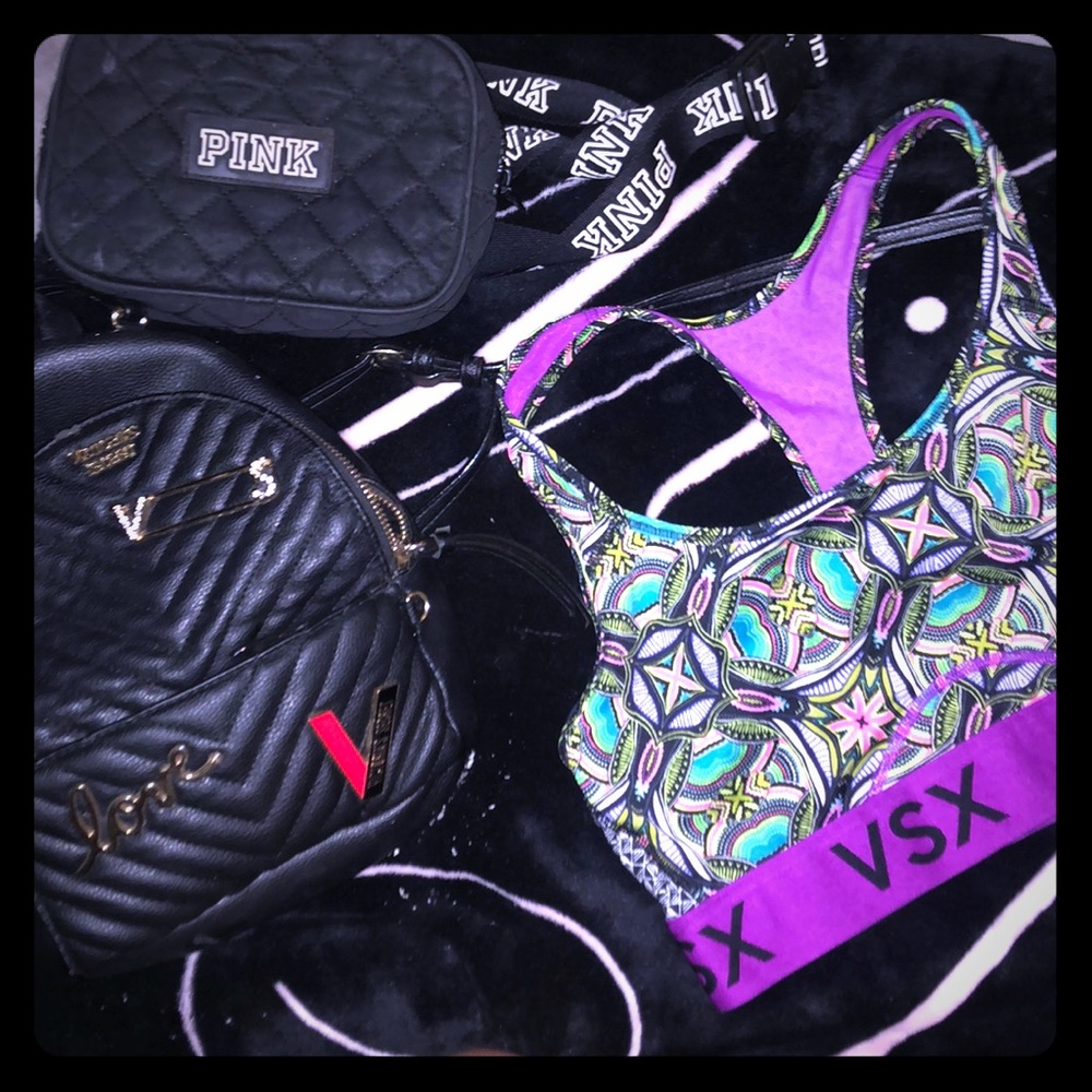 BRAND NEW VICTORIA SECRET SPORTS BRA